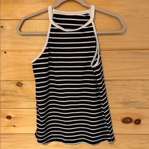 Sleeveless Striped Tank Top - Black & White